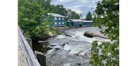 Meshaw Falls Cottages